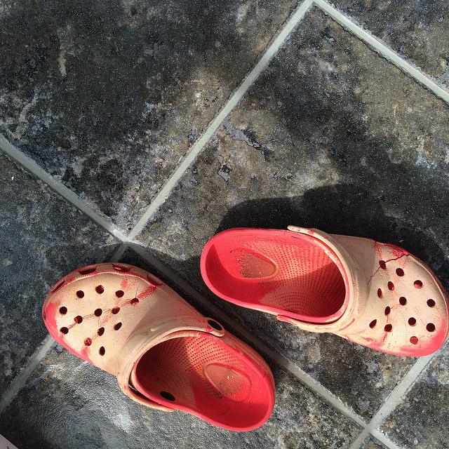 crocs